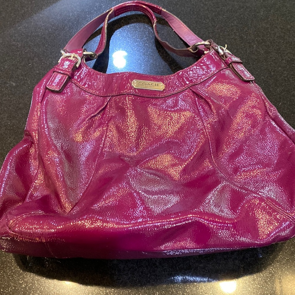 Large Magenta patent leather Coach bag vintage condition